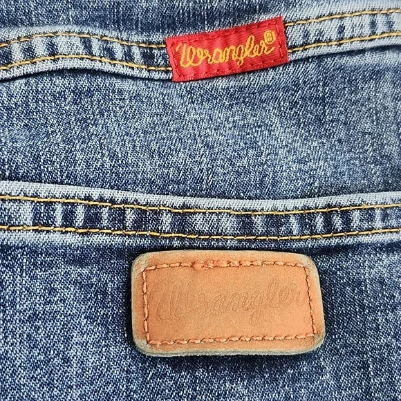 Wrangler 99% Cotton Rigid Denim Jeans, 90s Tapered Leg, 13x36 - Picture 5 of 7